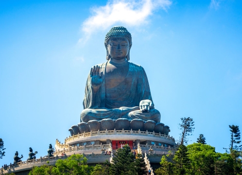 【香港発】ランタオ島1日観光ツアー|大澳(タイオー)漁村散策&天壇大仏&ゴンピン360ロープウェイ<公共交通機関利用/日本語ガイド>